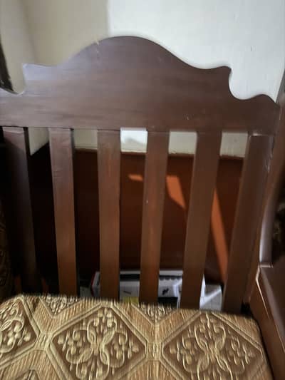 4 seater sofa set . Mazboot lakri hy