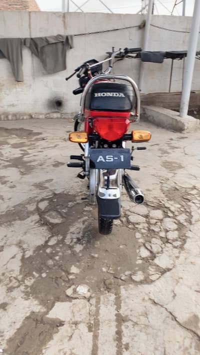 CD 70 Honda 23 model