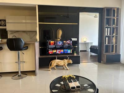 Elysium Mall 2BHK lavish Corner view apartment available on rent for daily and weekly basis