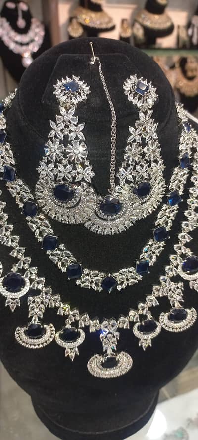 Deep Blue Luxury Jewelry Set – Limited Stock 