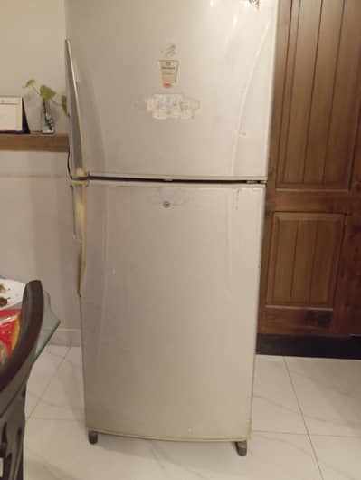 dawlance fridge