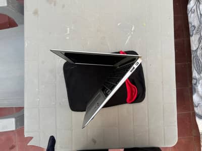 Mac Book Air 2015 Brand New Condition 10 bt 10