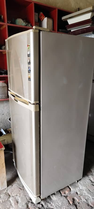 dawlance refrigerator
