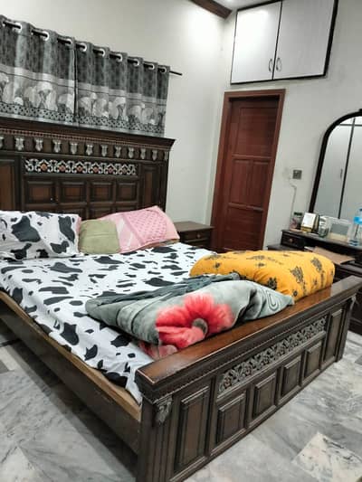 Double N Side Tables