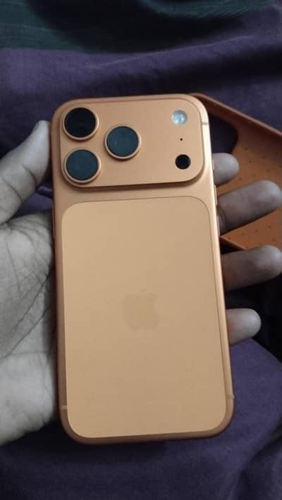 iPhone 17 pro condition 10 by 10