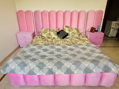 Stylish King Size Bed Like New