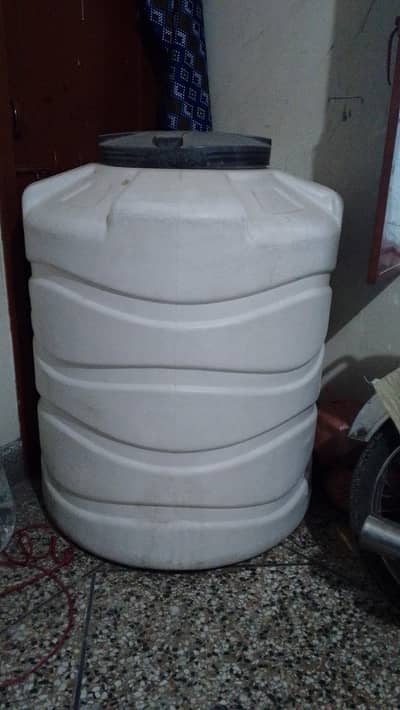 LARGE WATER TANKI 500 LITER