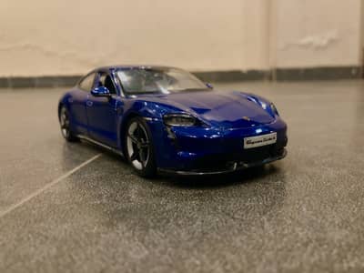 Porsche taycan turbo s scale 1/24