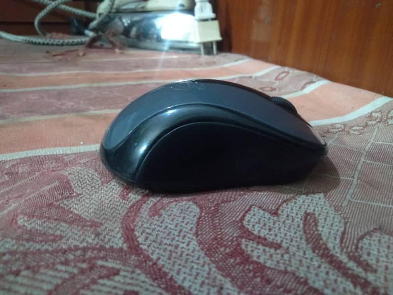 A4Tech Wireless Mouse – Perfect Working 4