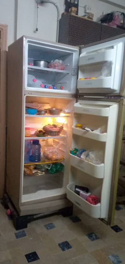 Home Used Dawlance Refrigerator - Excellent Condition