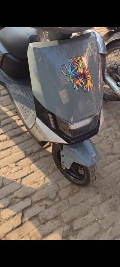 yadea Rubin Electric Secooty