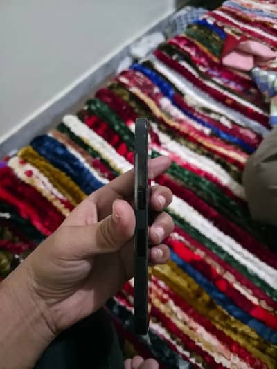 iPhone 14 pro non-pta