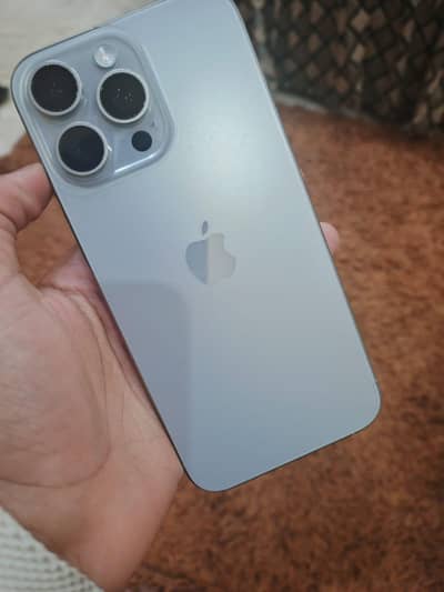 15pro maxx 256GB JV box sath cble ni condition 10by9