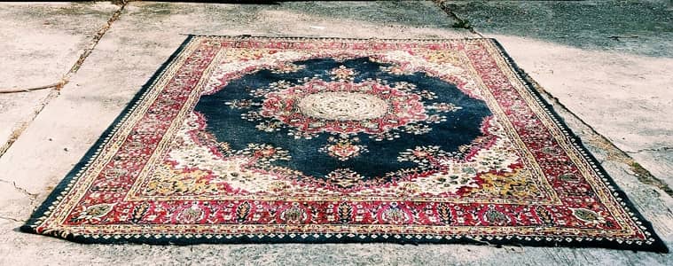 Carpet / Rug for sale urgently