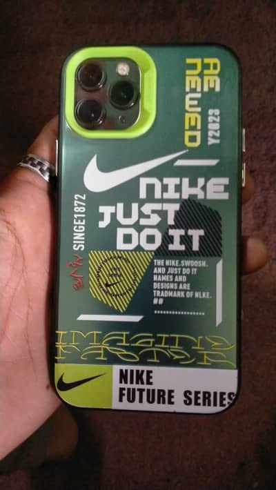 Iphone 11 pro with box non pta Factory unlock 256gb