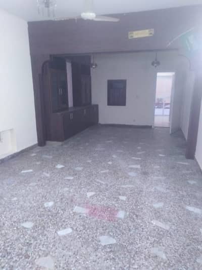 G. 9.3 Upper Portion For Rent 3bed 3bath Dd. Tv Lounge