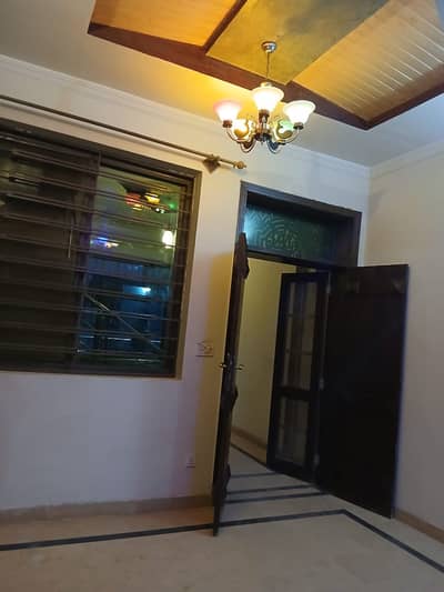 2 Bedroom 5 Marla Upper Portion In Ghouri Town