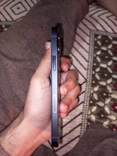 IPhone 12 Non Pta factory unlocked 4 month sim time