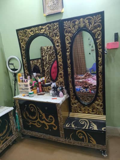 bed side tables almari dividerl