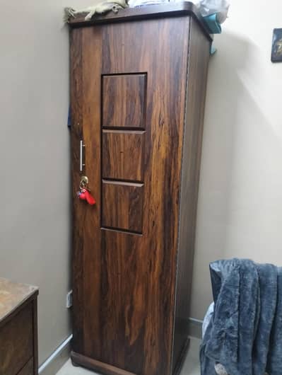 Single door Cupboard