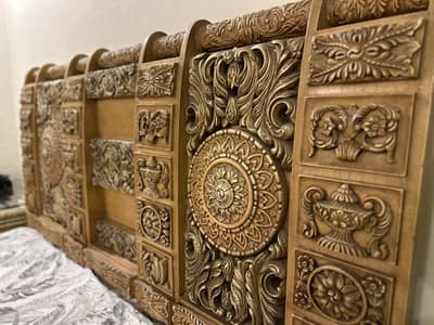 Complete fantac bedset - side tables and vanity included