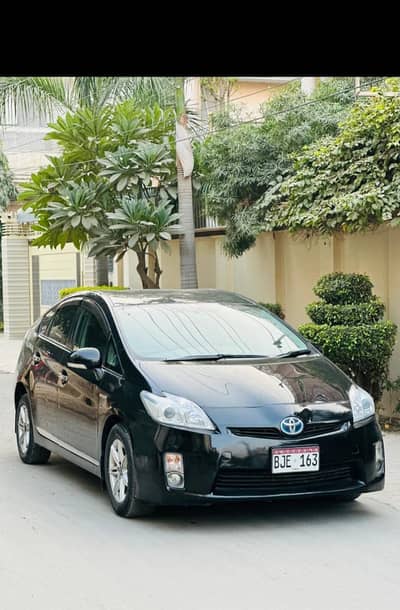 prius 2011/15/17 Total genuine, excellent condition 10/10