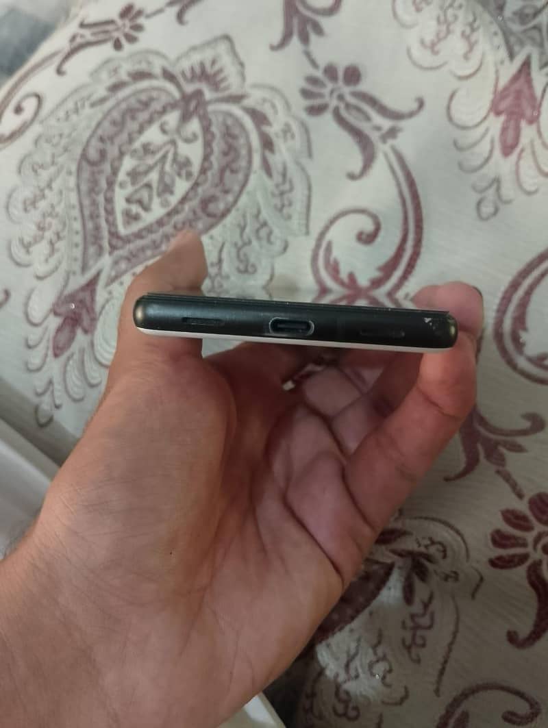 Google pixel 6a 3