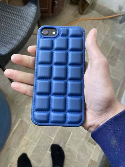 Iphone se 2020 64 gb  back glass crack exchange possible