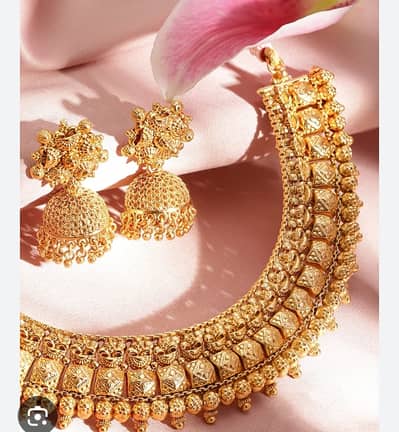 22 k. Gold 5 tola for sale perfect condition at good price