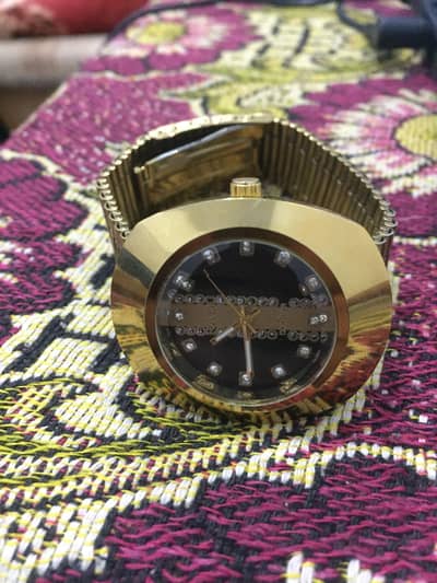 Luxury Gold Chain Watch – Stylish Dial – Excellent Condition
