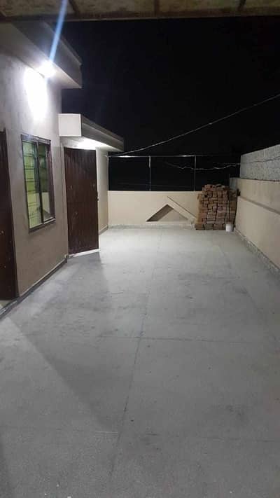 5 marla 2nd floor for rent