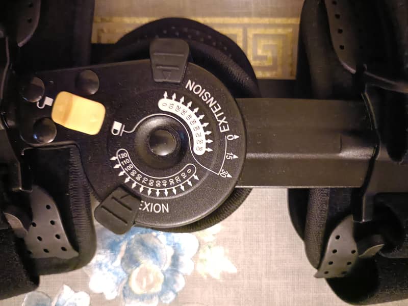 ACL brace with angular locks 0