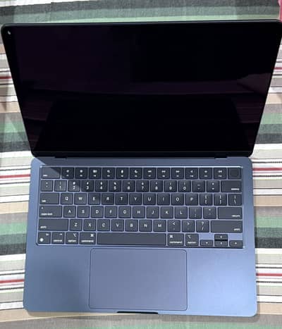 Mac Air M3 Midnight (Brand New Condition)