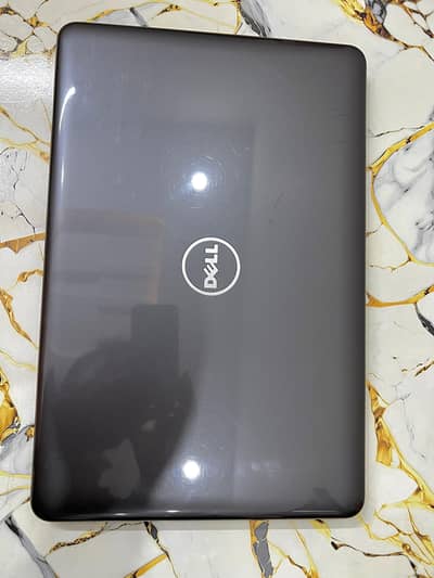 Dell Inspiron Core i7 7th generation 17.3 inch screen 256/16