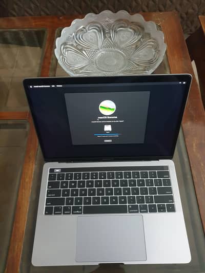 macbook pro 2019 13 inch i7/16/512