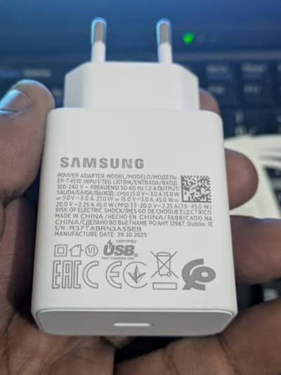  Samsung 45 W Super Fast Charger (4510) + Type-C Cable