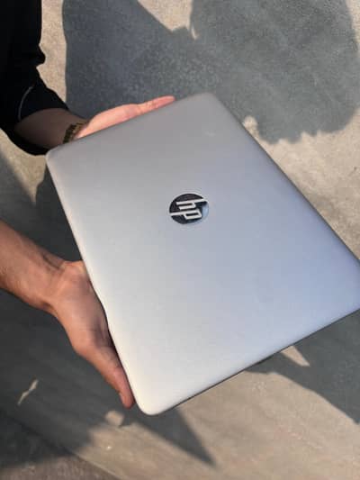 Hp EliteBook 840 G3- Core i5 6th Gen  9/10