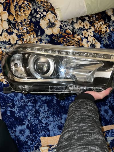 Toyota Revo Headlight