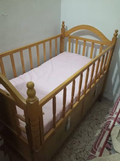 Baby cot for sale