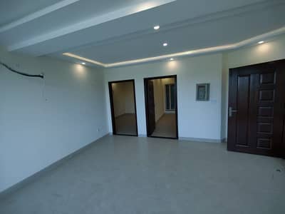2 Bedroom Non Furnished Apartment Available For Families Only