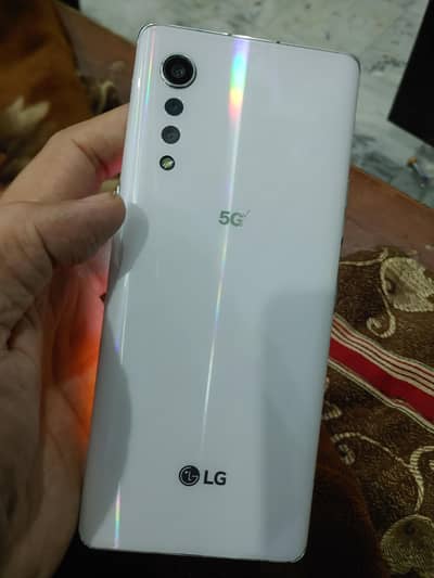 Lg velvet 10by10 neat n clean 6 128 dual sim