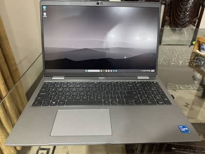 Dell Latitude 5520 core i5 11th gen