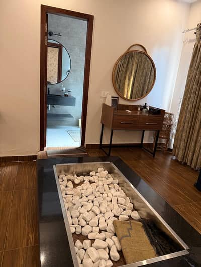 Compact Dressing Table with Round Cane Mirror – Excellent Condition