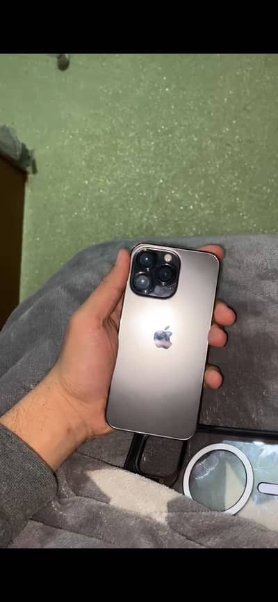 Iphone 13 pro jv with box brand new