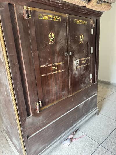 Iron peti almari big size