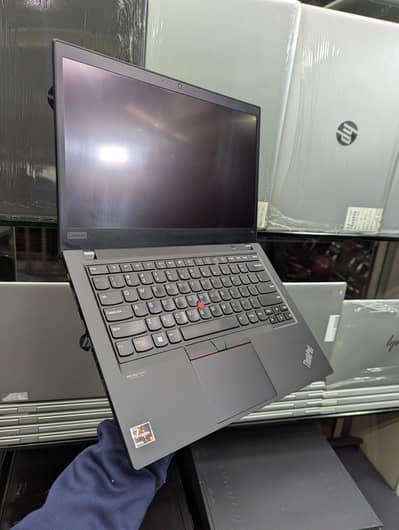 Thinkpad T14 Ryzen 5 5650u Touch Screen 16gb ram 8gb Graphic card