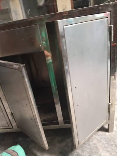 samosa chips counter