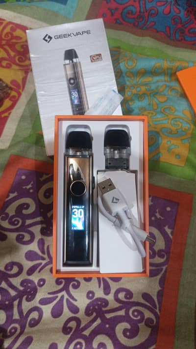 wenax Qpro 0.6 coil. box pack. and 0.8 coil 10/10 condition