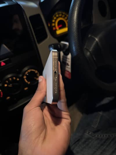 Iphone 16pro max desert titanium pta approved