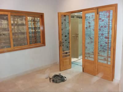 House Sale Model Colony 80 Sq Yard Liaquat Avenue